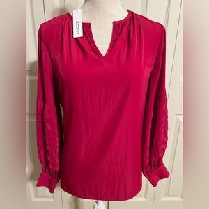 NWT Chicos Beautiful pleated long sleeve top